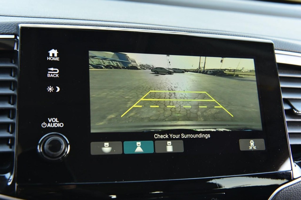 Honda Pilot Vehicle Image 14