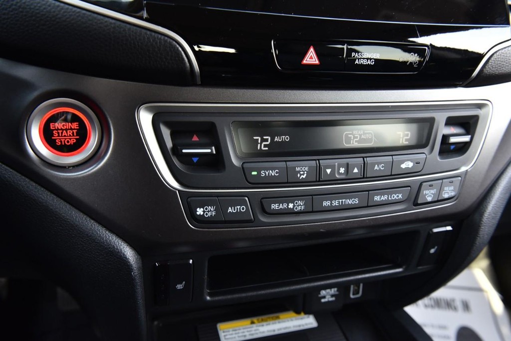 Honda Pilot Vehicle Image 17