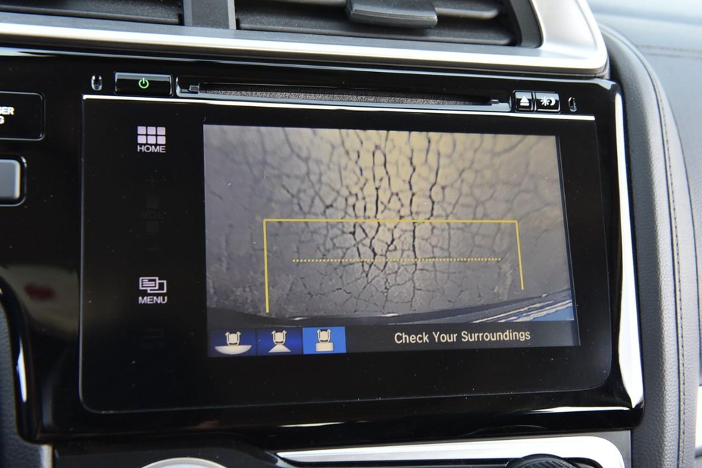 Honda Fit Vehicle Full-screen Gallery Image 12