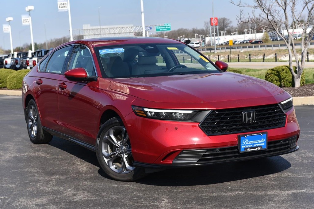 Honda Accord Hybrid Vehicle Image 02