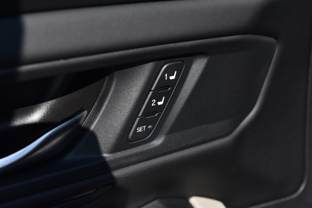 Honda Accord Hybrid Vehicle Image 09