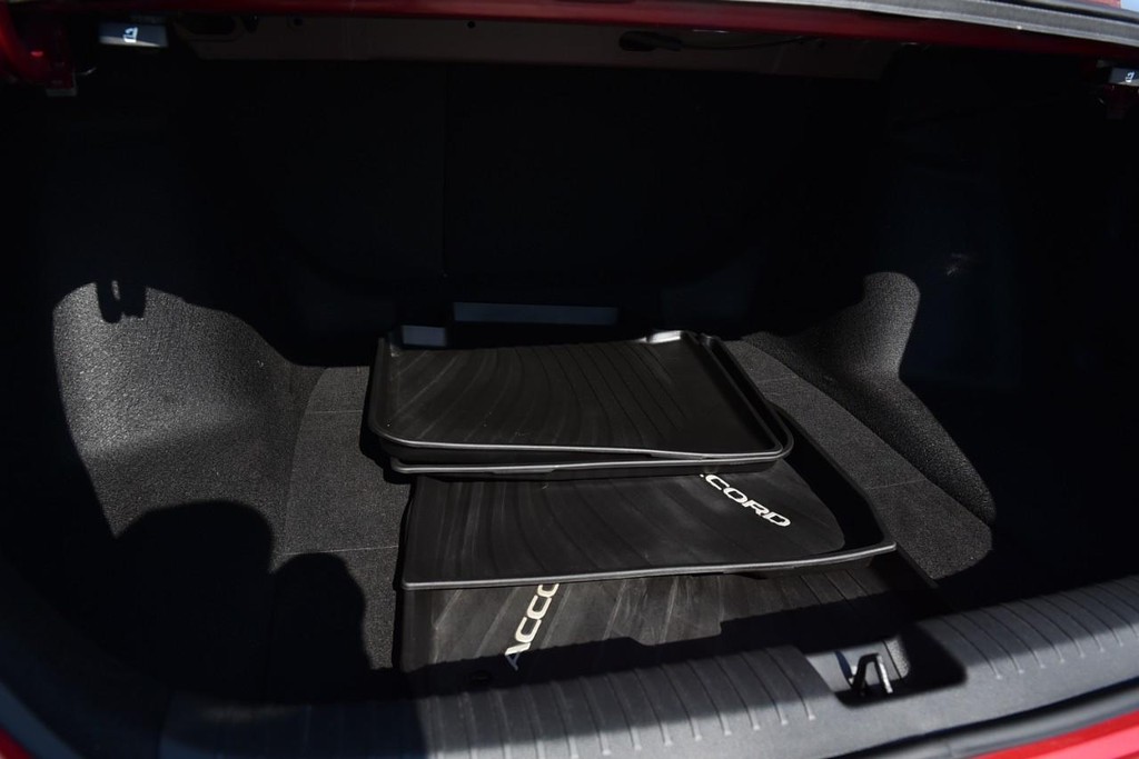 Honda Accord Hybrid Vehicle Image 25