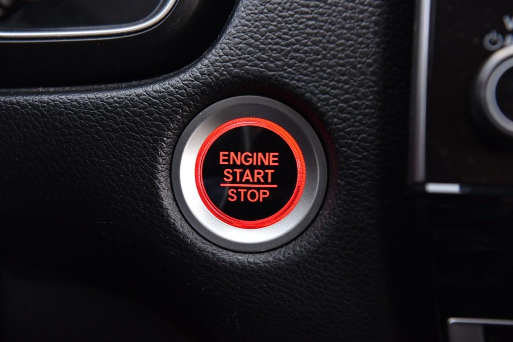 Honda CR-V Vehicle Image 17