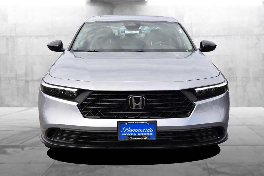Honda Accord Sedan Vehicle Image 04