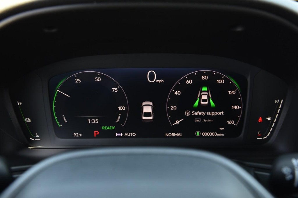 Honda Accord Hybrid Vehicle Full-screen Gallery Image 10