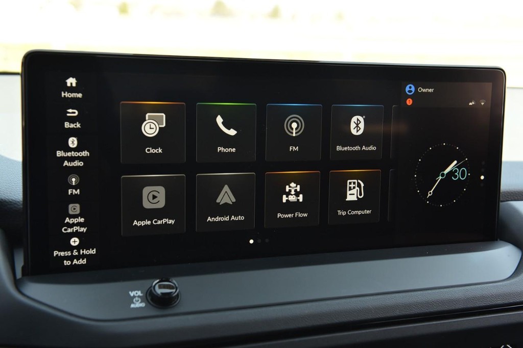 Honda Accord Hybrid Vehicle Full-screen Gallery Image 13