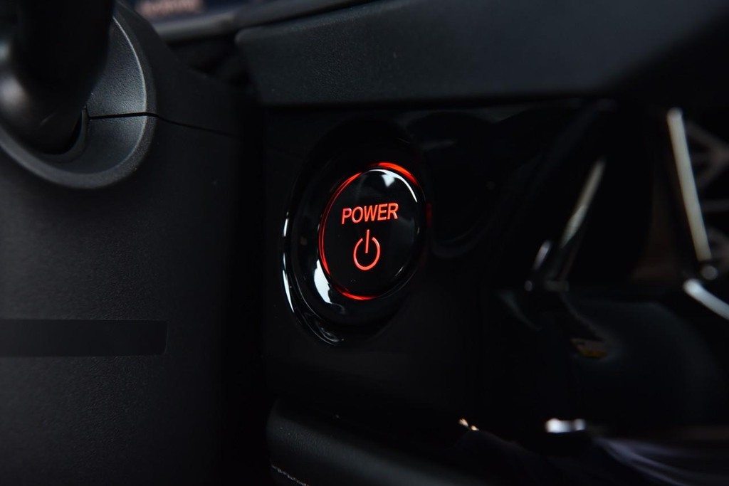 Honda Accord Hybrid Vehicle Full-screen Gallery Image 18