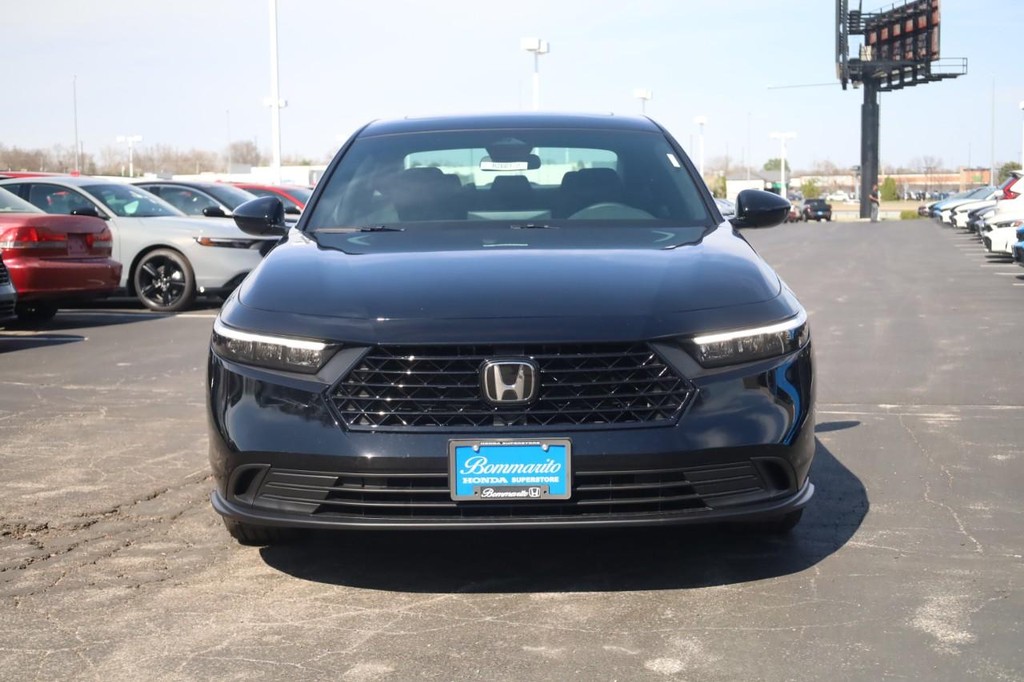 Honda Accord Hybrid Vehicle Image 03