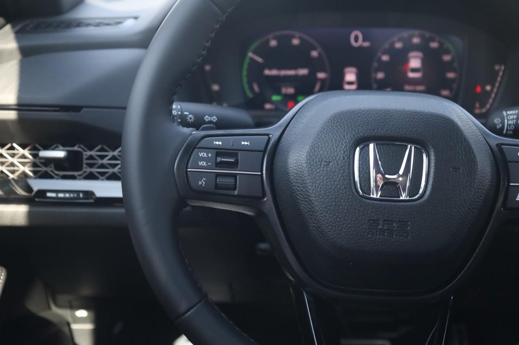 Honda Accord Hybrid Vehicle Image 09