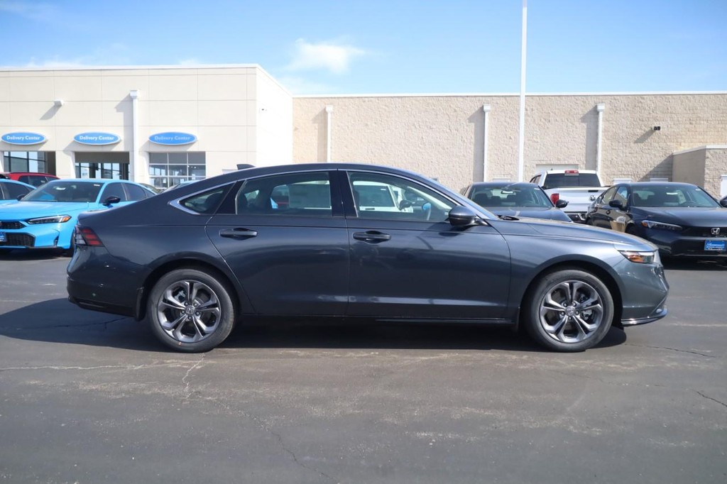 Honda Accord Hybrid Vehicle Image 04