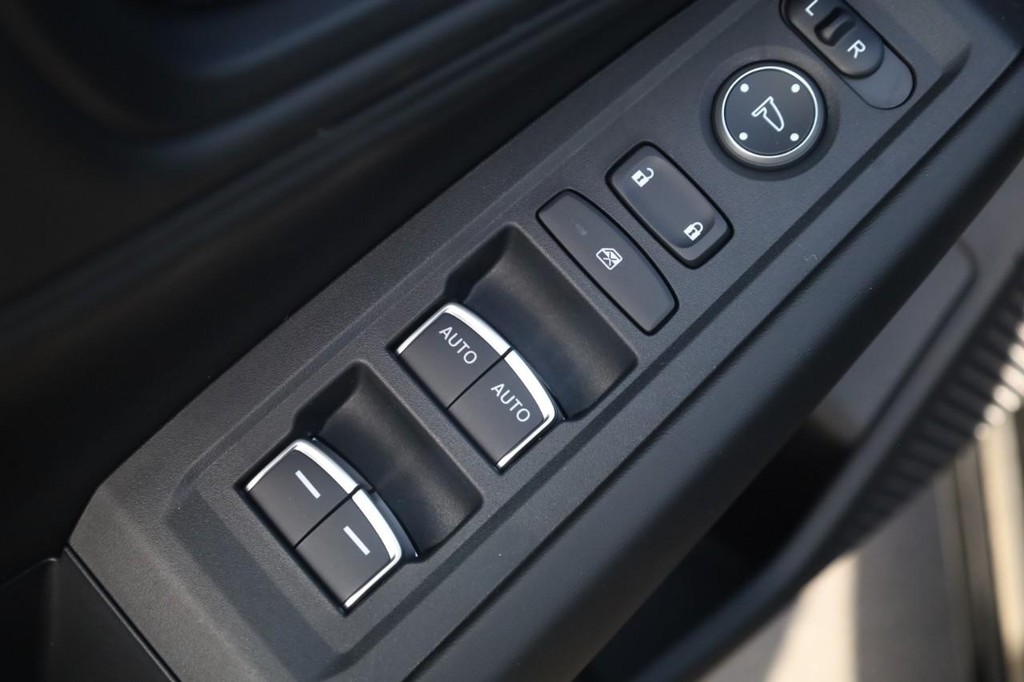 Honda Accord Hybrid Vehicle Image 10