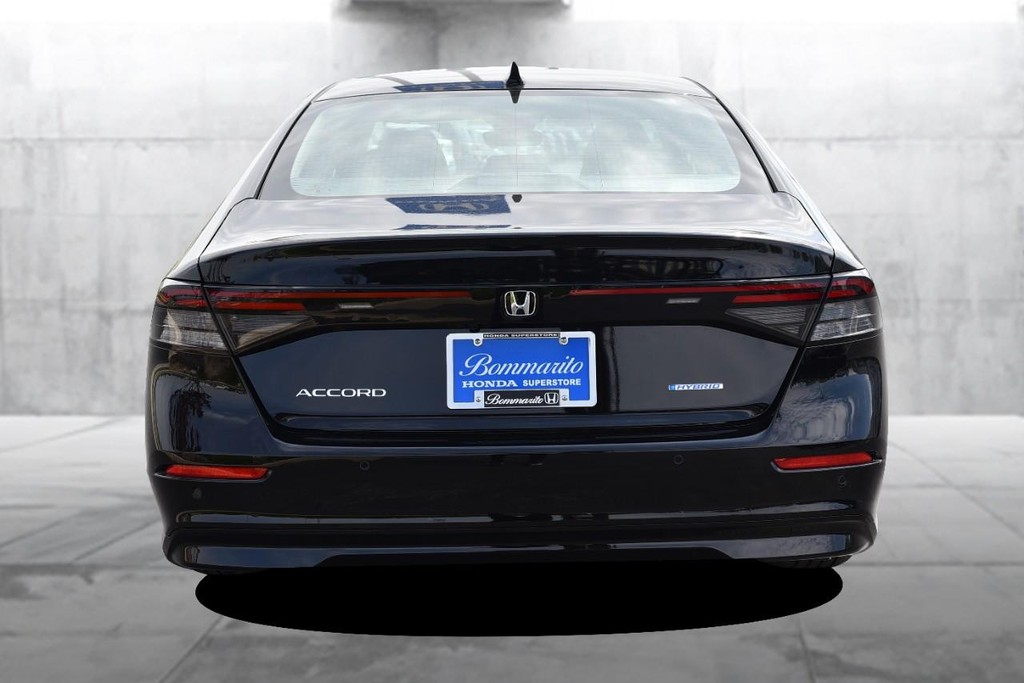 Honda Accord Hybrid Vehicle Image 06
