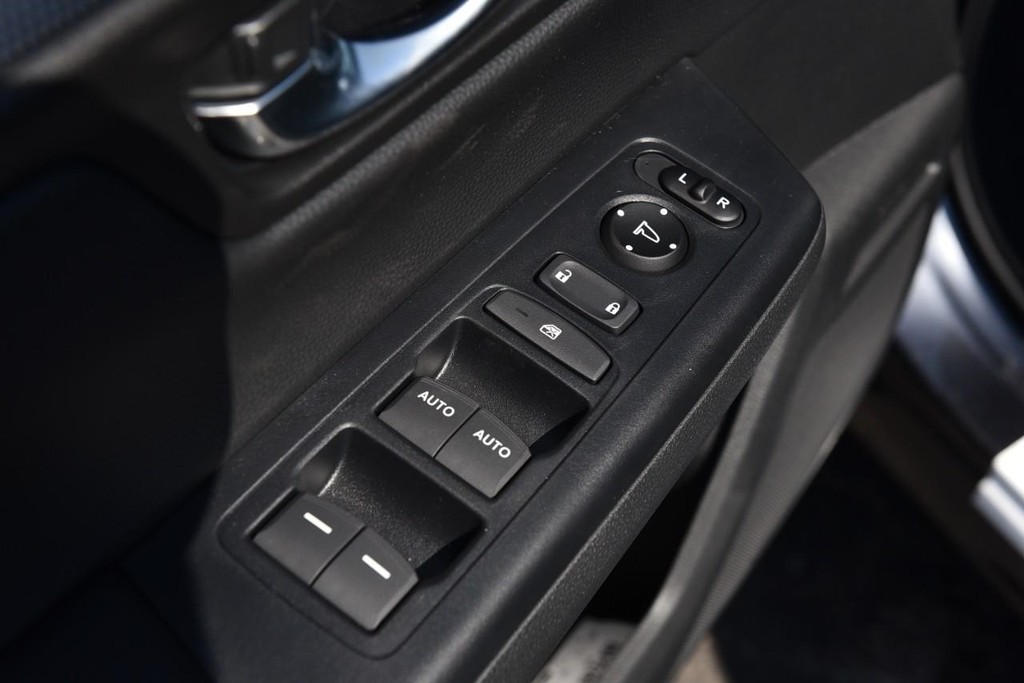 Honda CR-V Vehicle Image 08