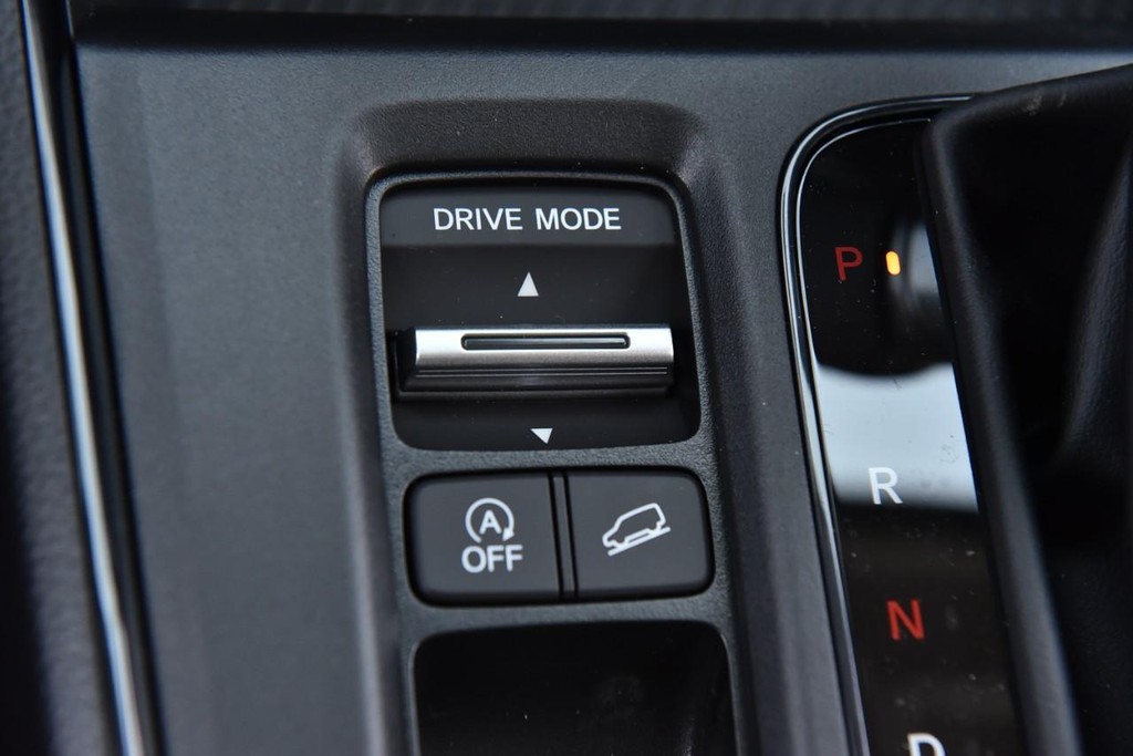 Honda CR-V Vehicle Image 17