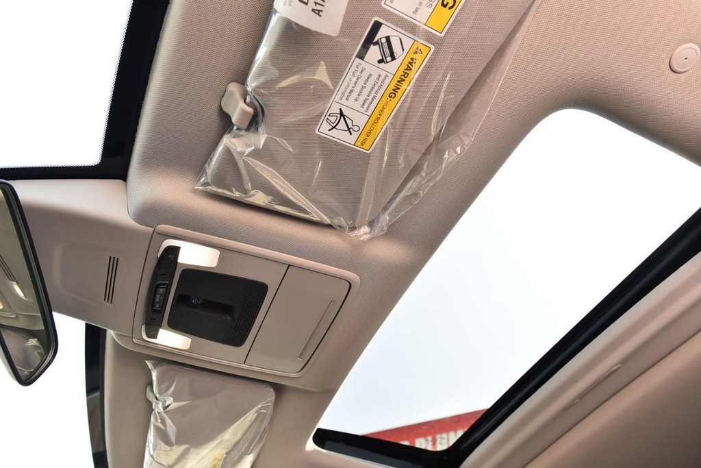 Honda CR-V Vehicle Image 22