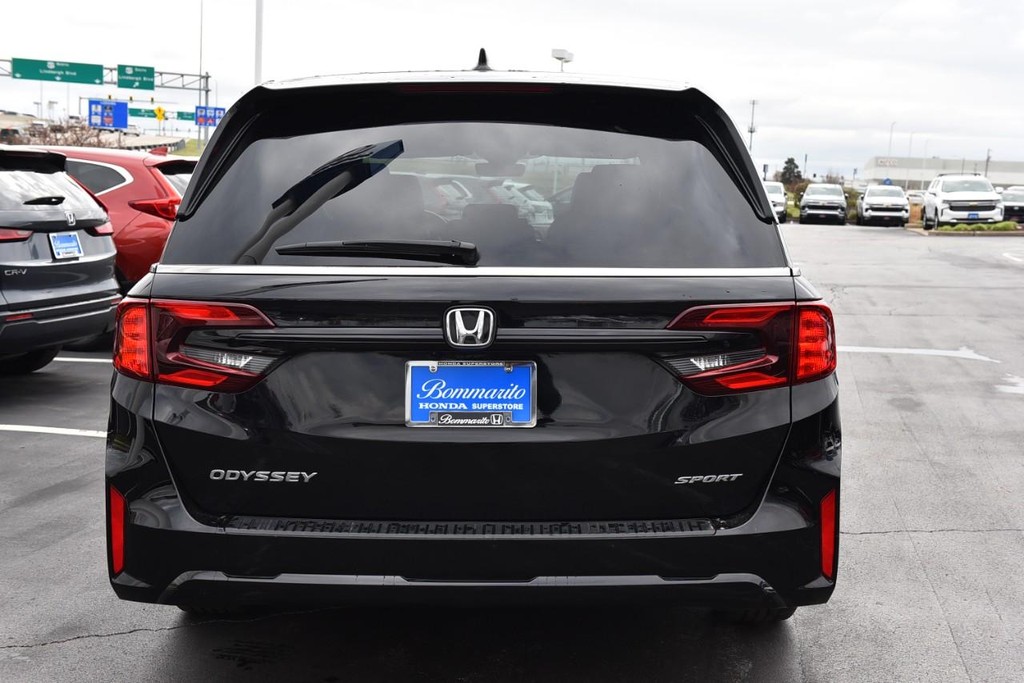 Honda Odyssey Vehicle Full-screen Gallery Image 6
