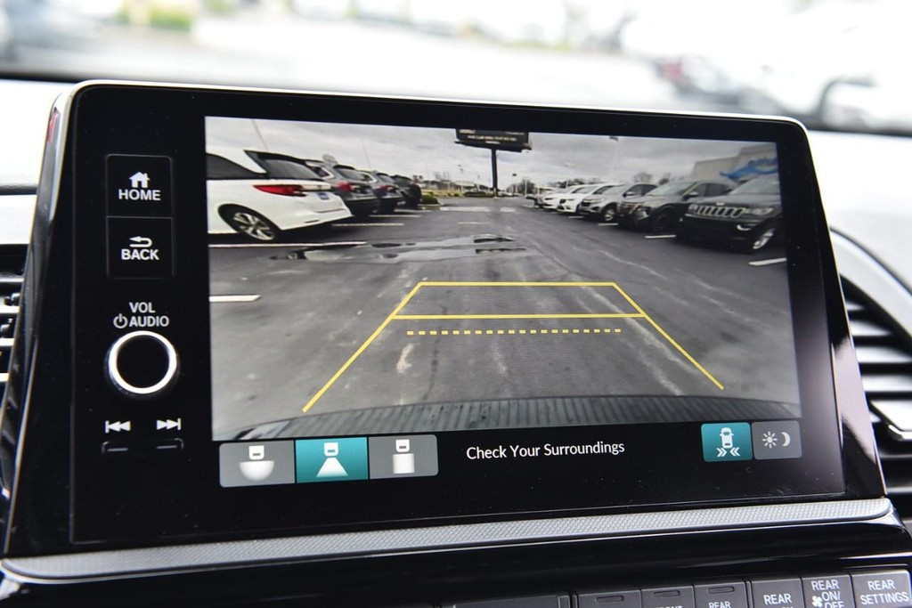 Honda Odyssey Vehicle Full-screen Gallery Image 13