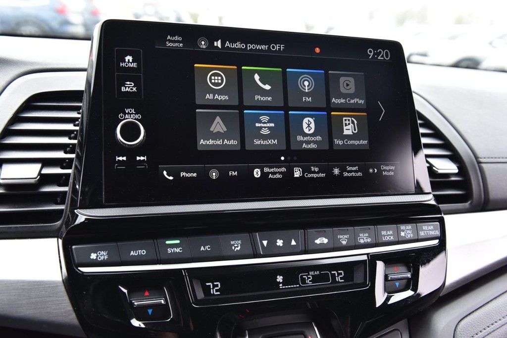 Honda Odyssey Vehicle Full-screen Gallery Image 15