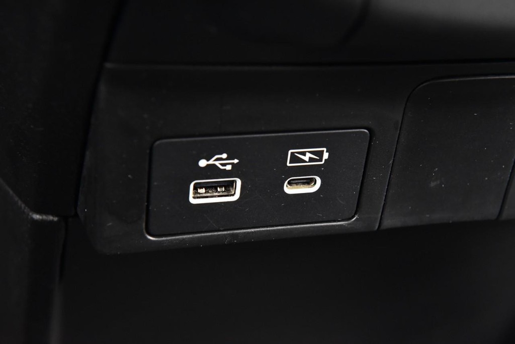 Honda Odyssey Vehicle Full-screen Gallery Image 17