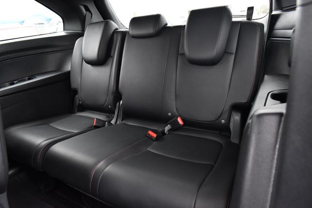 Honda Odyssey Vehicle Full-screen Gallery Image 28
