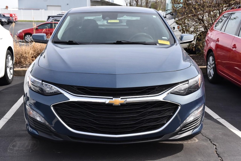 Chevrolet Malibu Vehicle Image 03