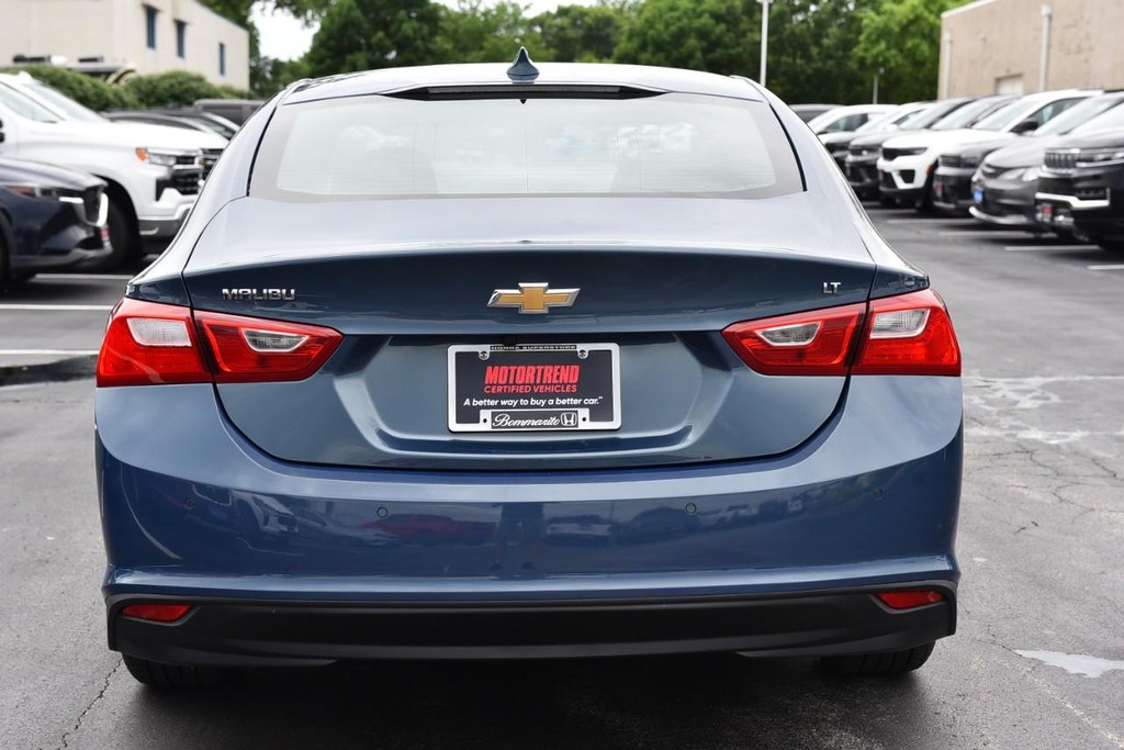 Chevrolet Malibu Vehicle Image 06