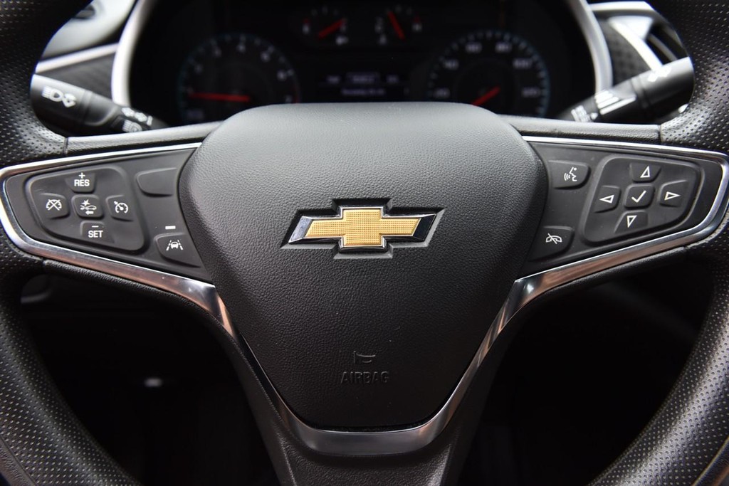 Chevrolet Malibu Vehicle Image 16