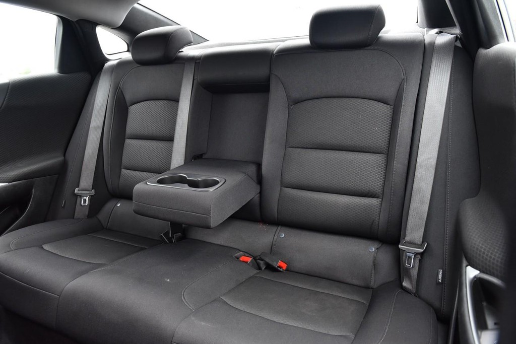 Chevrolet Malibu Vehicle Image 19