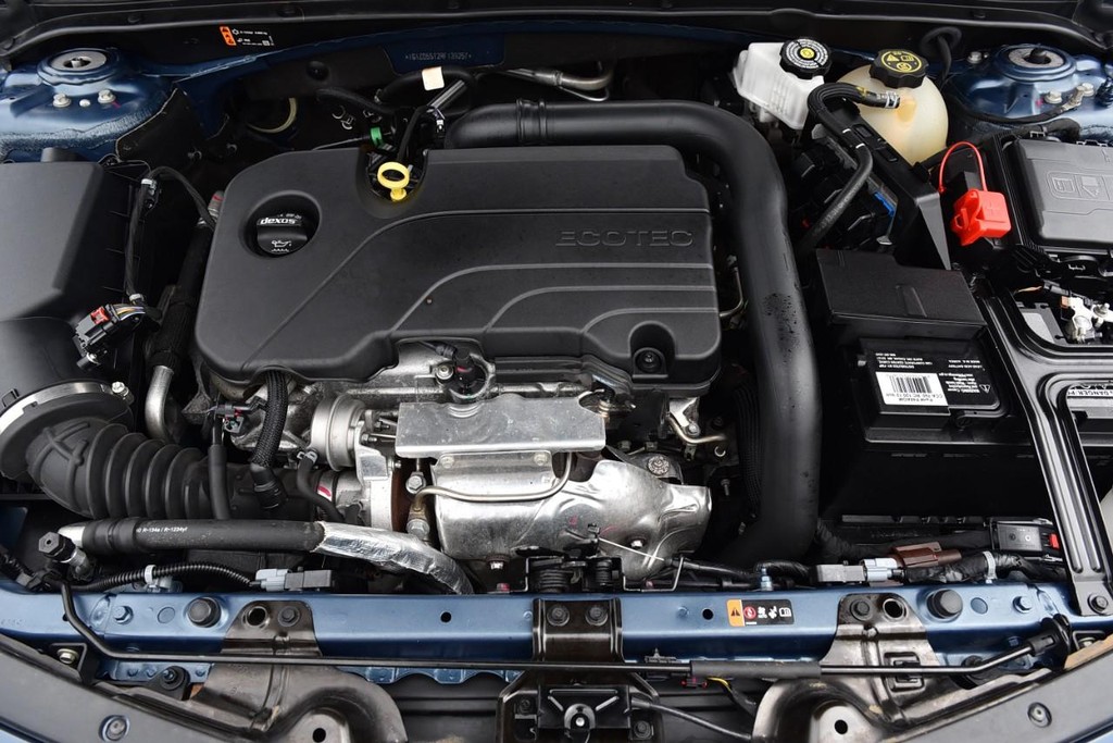 Chevrolet Malibu Vehicle Image 22