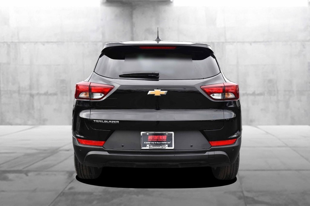 Chevrolet TrailBlazer Vehicle Image 06