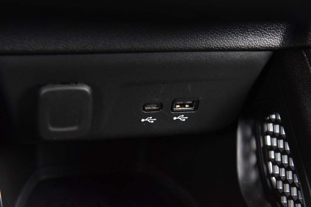 Chevrolet TrailBlazer Vehicle Image 15