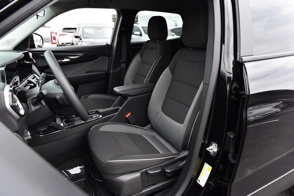 Chevrolet TrailBlazer Vehicle Image 19