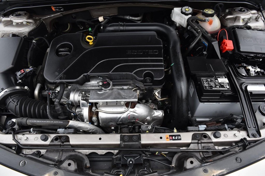 Chevrolet Malibu Vehicle Full-screen Gallery Image 22