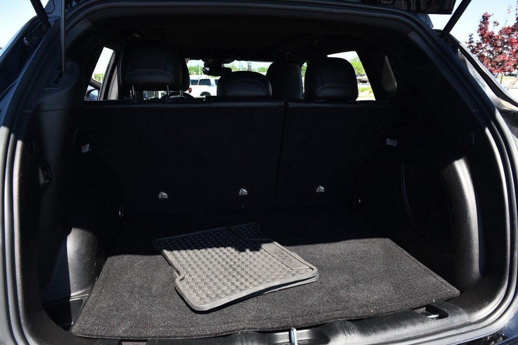 Jeep Compass Vehicle Image 26