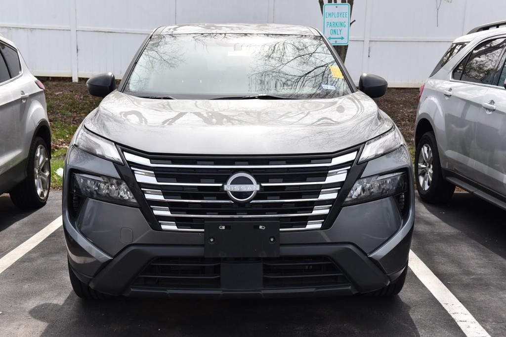 Nissan Rogue Vehicle Image 03