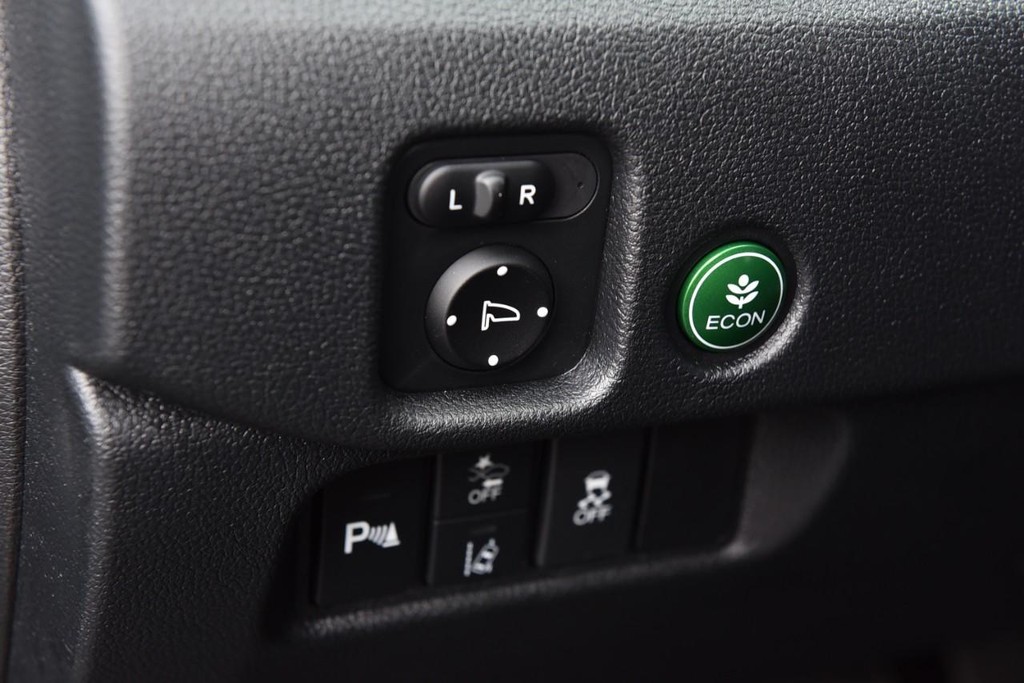 Honda Passport Vehicle Image 12