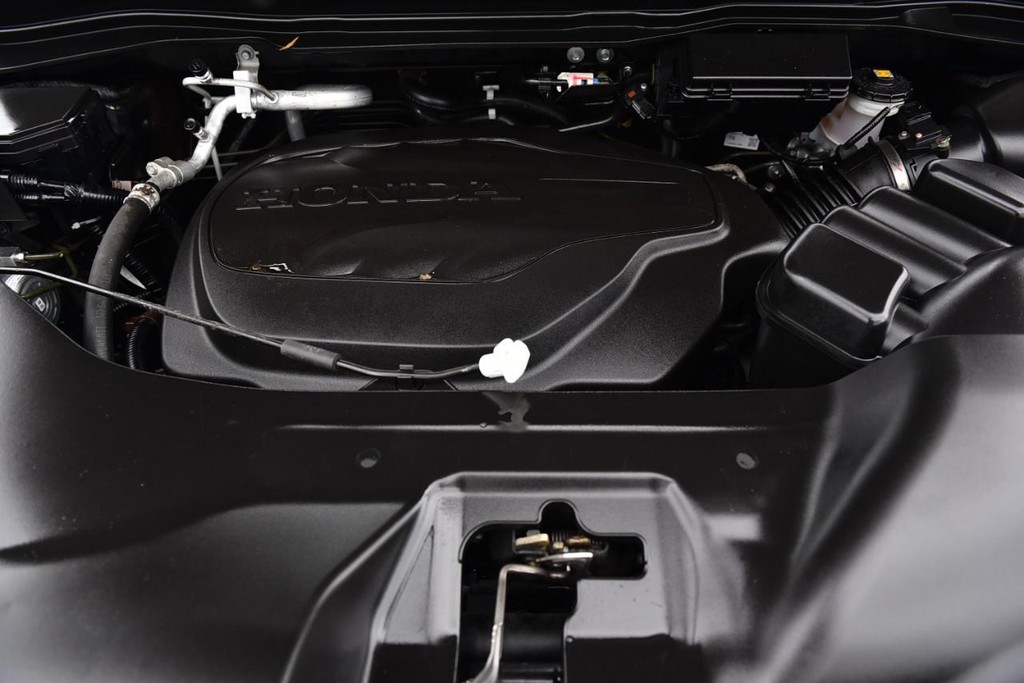 Honda Passport Vehicle Image 32