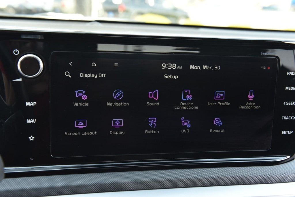 Kia K5 Vehicle Full-screen Gallery Image 13