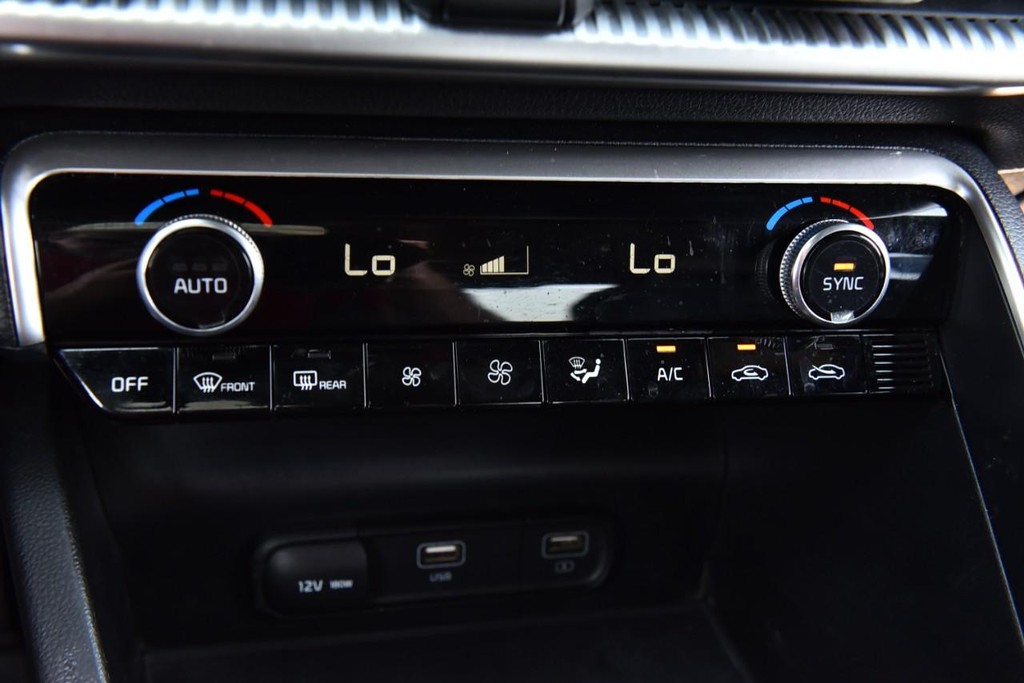 Kia K5 Vehicle Full-screen Gallery Image 14