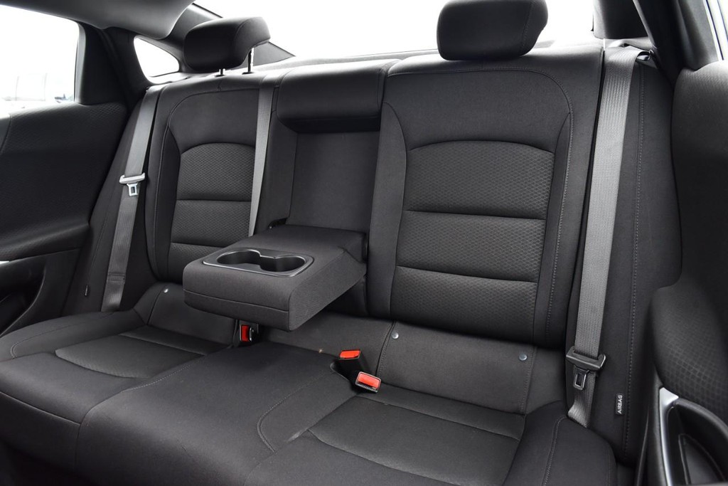 Chevrolet Malibu Vehicle Full-screen Gallery Image 19