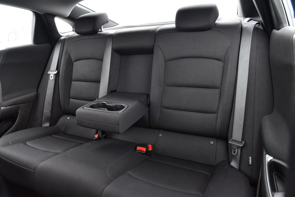 Chevrolet Malibu Vehicle Full-screen Gallery Image 20