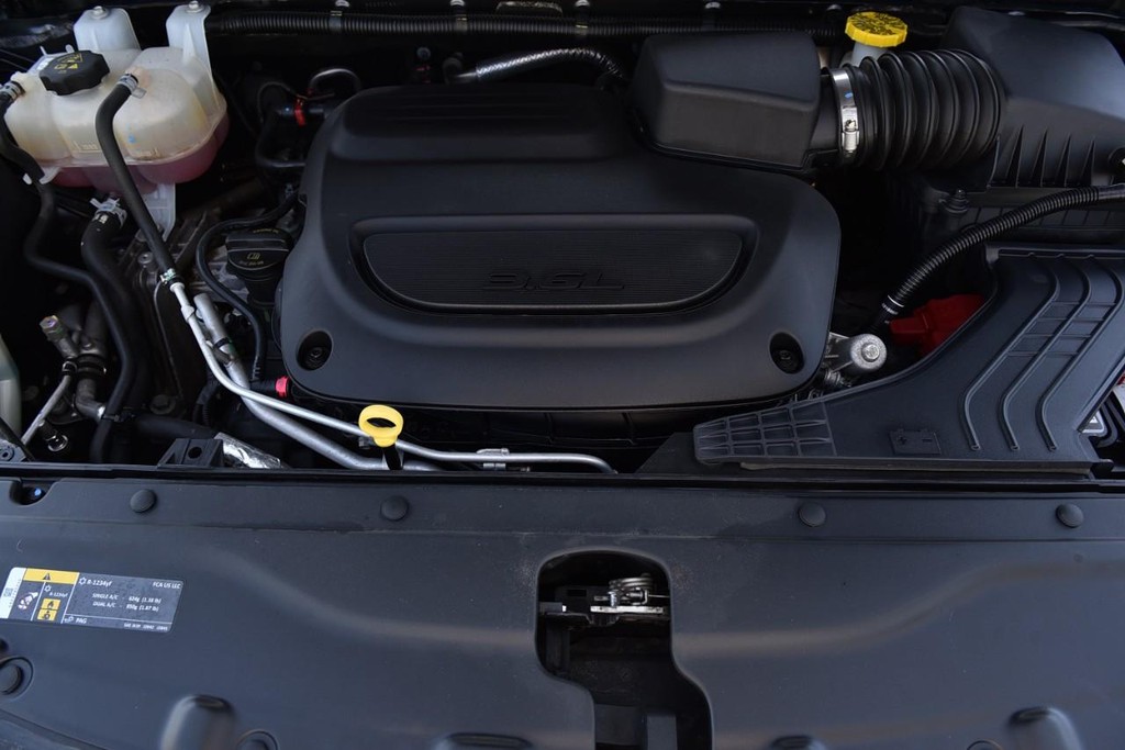 Chrysler Voyager Vehicle Image 26