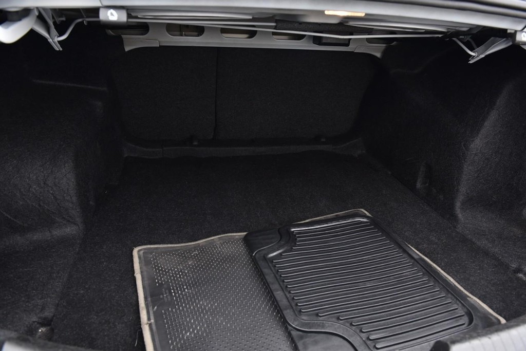 Chevrolet Malibu Vehicle Full-screen Gallery Image 21