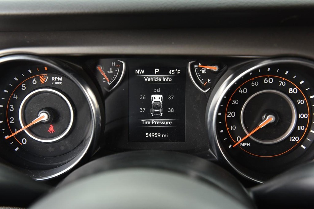 Jeep Wrangler Vehicle Image 11