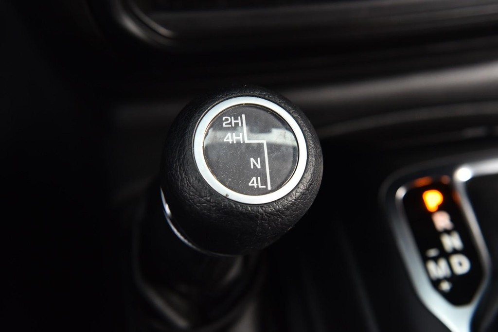 Jeep Wrangler Vehicle Image 15