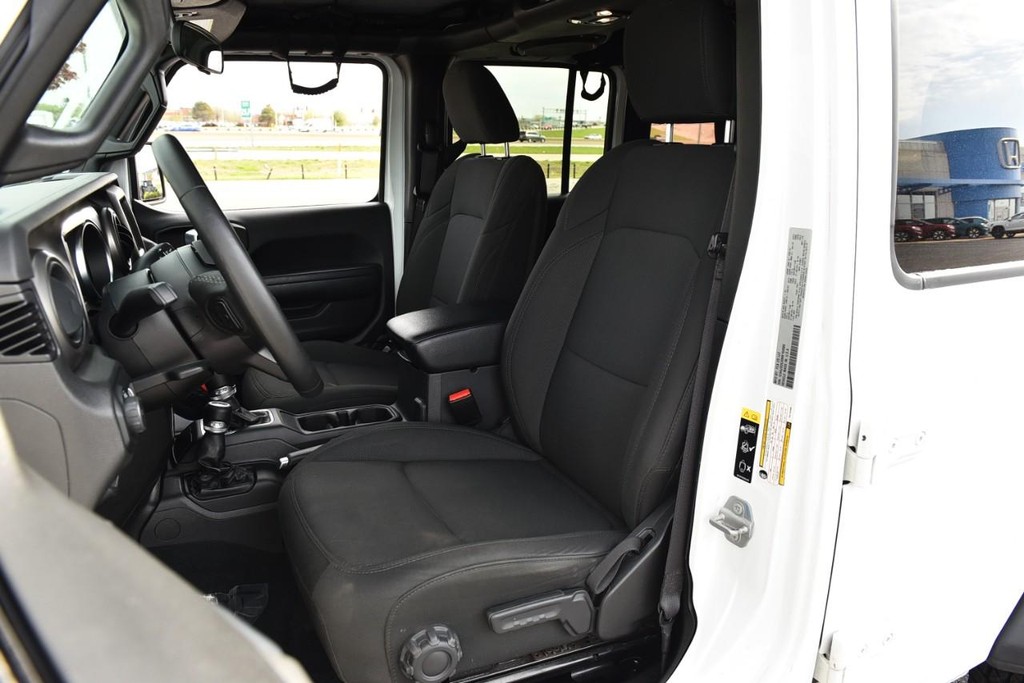 Jeep Wrangler Vehicle Image 19
