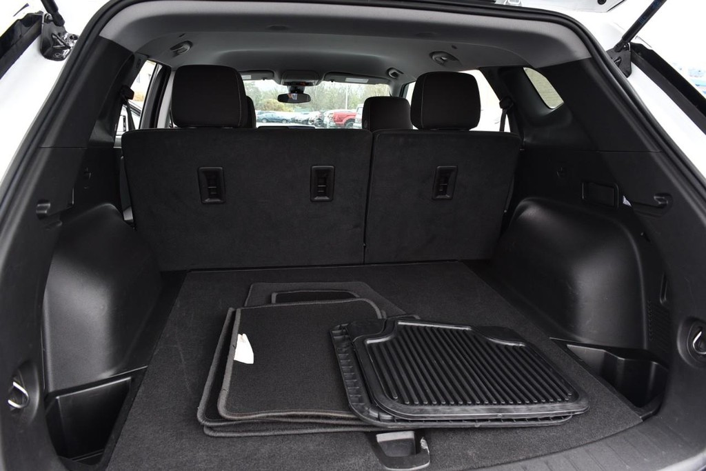 Chevrolet Blazer Vehicle Full-screen Gallery Image 22