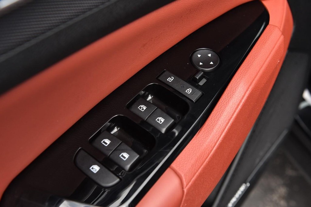 Kia Sportage Vehicle Image 08