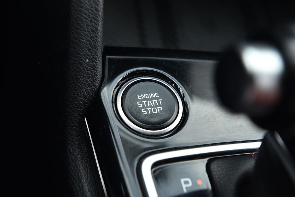 Kia Sportage Vehicle Image 19