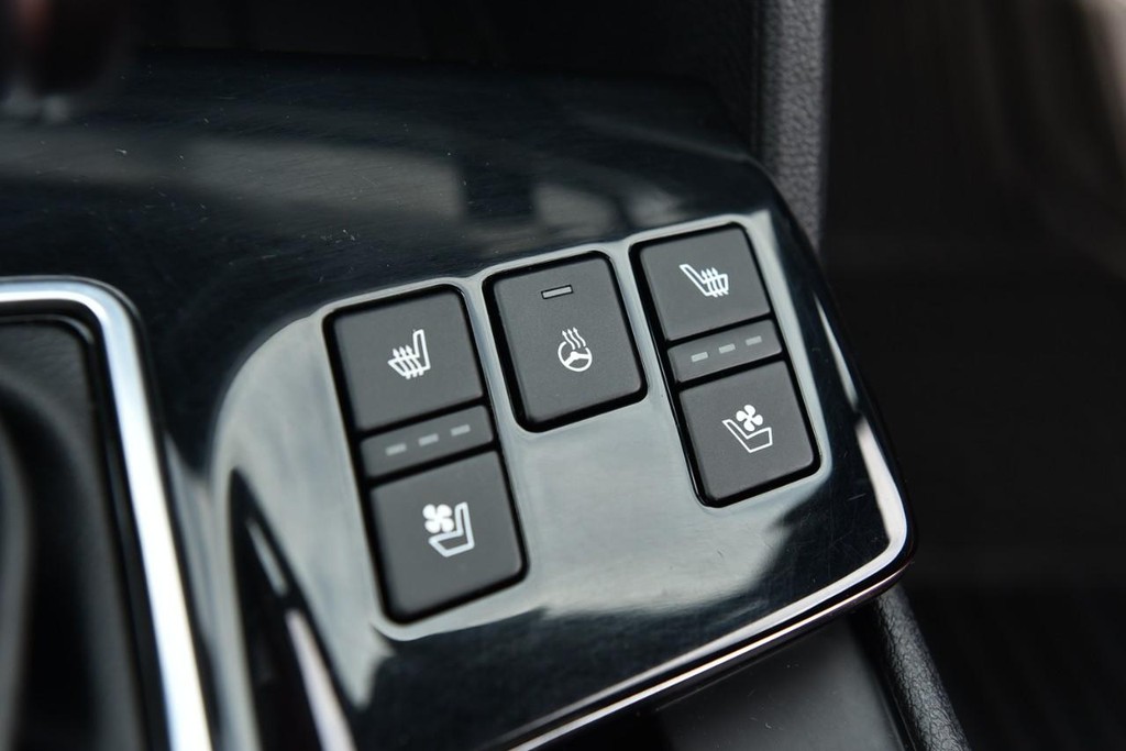 Kia Sportage Vehicle Image 20